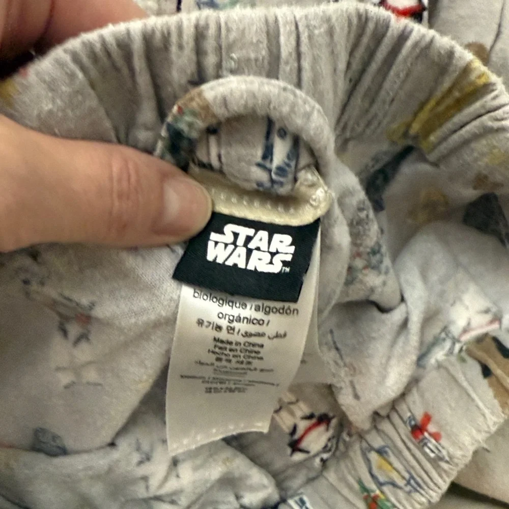 Pottery Barn Kids Pajama Set - Gray with Festive Print